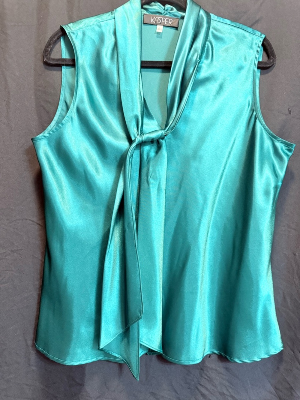 Kasper Women's Green Satin Tie-Neck Sleeveless Top